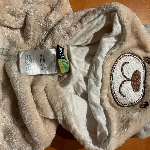 Onesies 0 to  3 moths infant set of two. Winter warmth full body cover hoodie - Picture 4 of 13